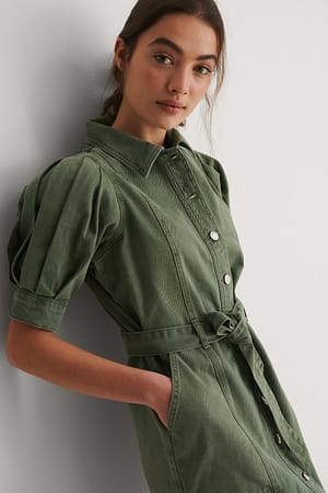 Green Ekologisk denimklänning med rå söm och puffärmar