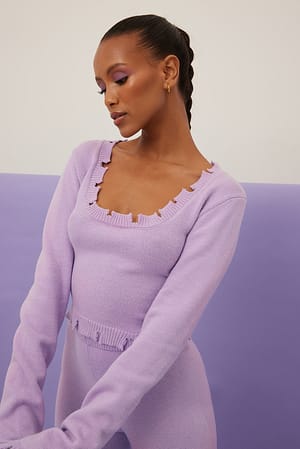 Lilac Top con bordes sin coser y escote en U