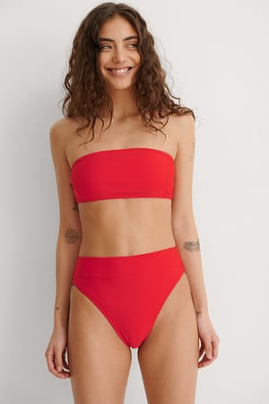 Red Bikinitrosa med hög midja