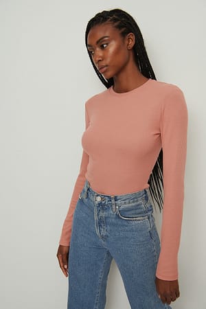 Dusty Dark Pink Round Neck Long Sleeved Ribbed Top