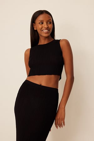 Black Ribbed Knitted Cropped Top