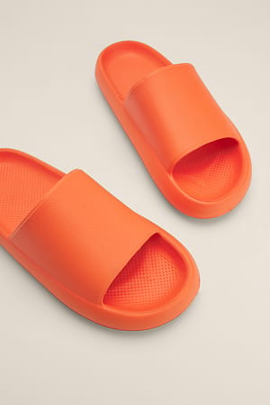 Orange Slippers af gummi