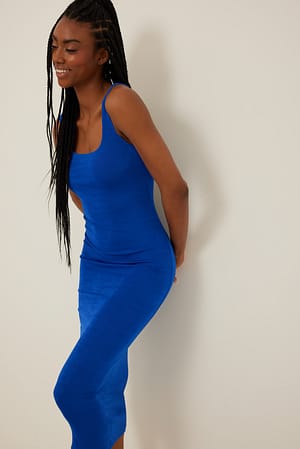 Blue Recycled klänning med fyrkantig halsringning