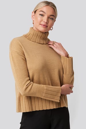 Brown Slouchy Turtle Neck Sweater