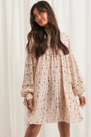 Soft Pink Flower Structured Printed Dress