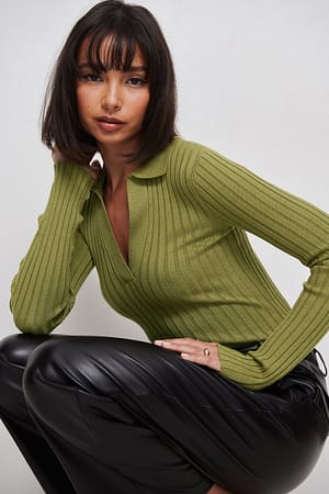 Green V-neck Knitted Top