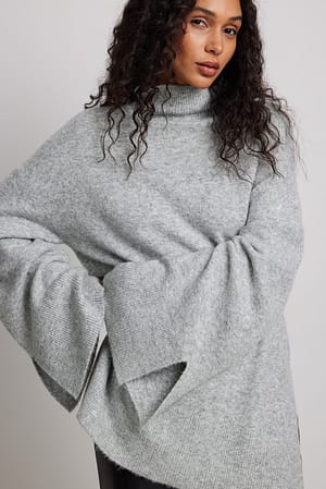 Grey Oversized Knited Sweater