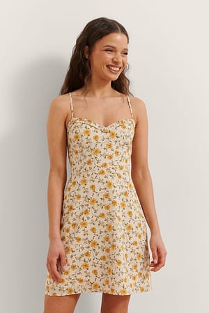 Yellow Flower Miniklänning Med Blommigt Tryck