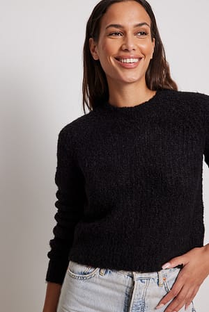 Black Blød sweater med rund halsudskæring