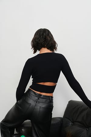 Black Back Detail Knitted Top