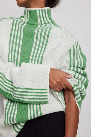 Offwhite/Green Polosweater i blød uldblanding