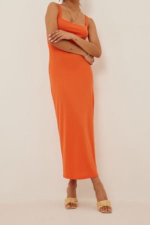 Orange Återvunnen mjukt ribbstickad maxiklänning