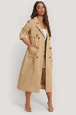 Double Breasted Trenchcoat Beige.