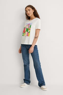 Woman Tee Outfit.