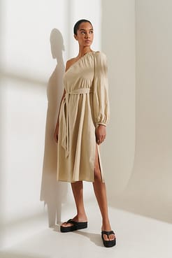 Linen One Sleeve Dress Outfit.