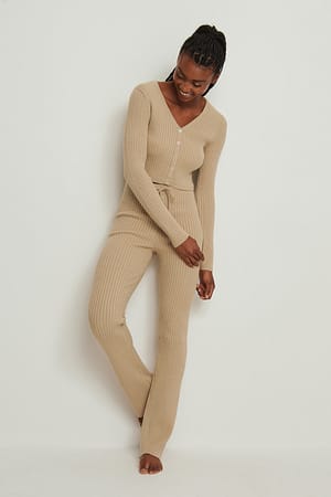 Knitted Ribbed Cardigan Outfit