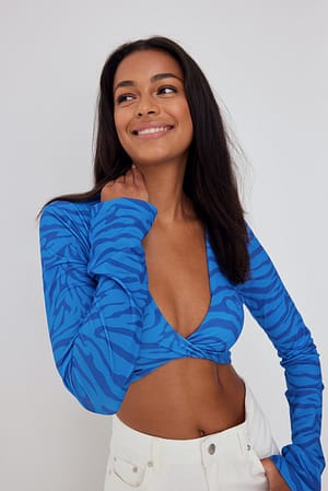Blue Zebra Print Twisted Front Cropped Top